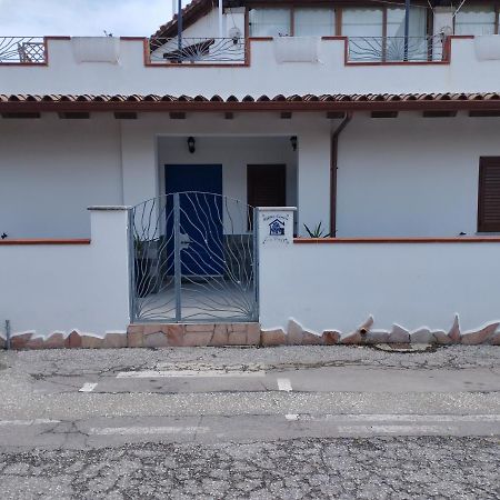 Affitta Camere Zio Peppe San Teodoro  Exterior photo